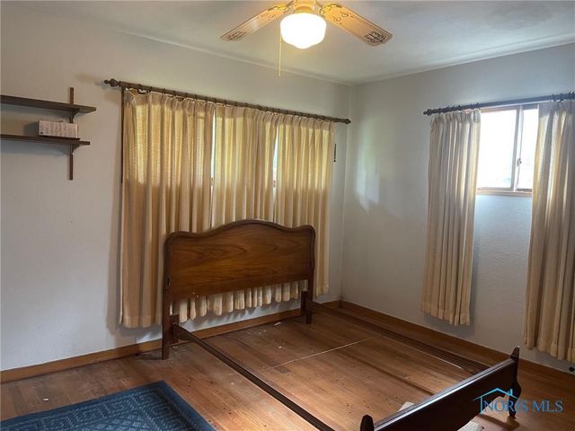 5213 Fairgreen Drive, Toledo, OH 43613