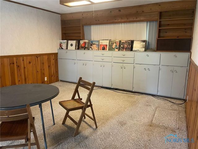 5213 Fairgreen Drive, Toledo, OH 43613