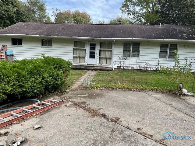 5213 Fairgreen Drive, Toledo, OH 43613