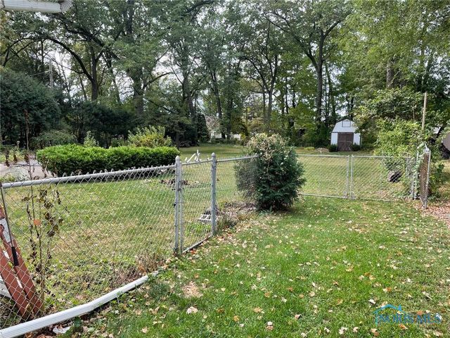 5213 Fairgreen Drive, Toledo, OH 43613