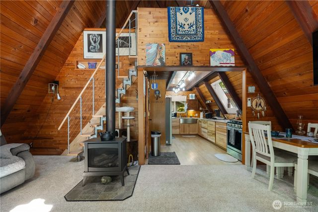 371 N Wynoochee Drive, Hoodsport, WA 98548