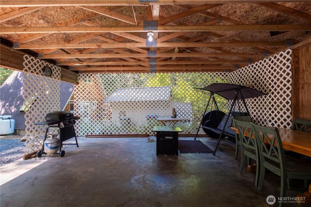 371 N Wynoochee Drive, Hoodsport, WA 98548