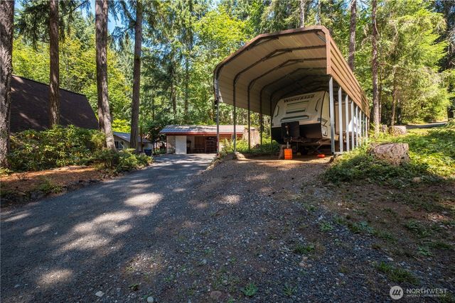 371 N Wynoochee Drive, Hoodsport, WA 98548