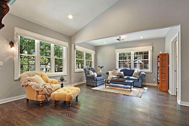 250 Waubun DRIVE, Fontana, WI 53125