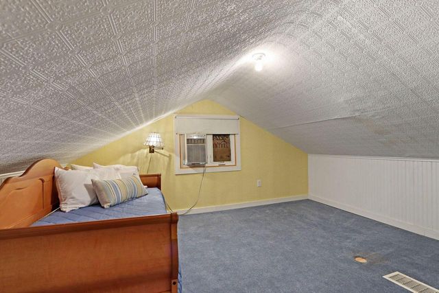 250 Waubun DRIVE, Fontana, WI 53125