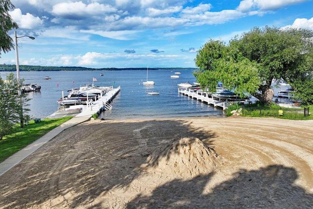 250 Waubun DRIVE, Fontana, WI 53125