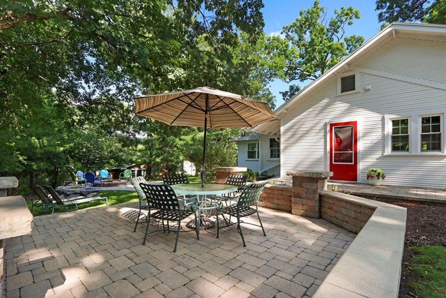 250 Waubun DRIVE, Fontana, WI 53125
