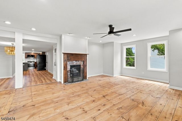 31 N Main St, Flemington Boro, NJ 08822