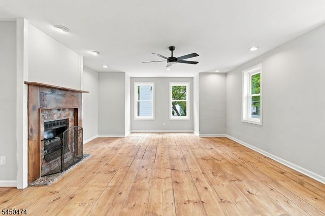 31 N Main St, Flemington Boro, NJ 08822