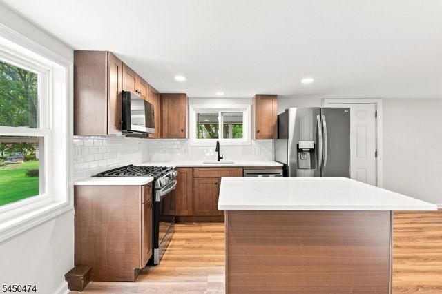 31 N Main St, Flemington Boro, NJ 08822