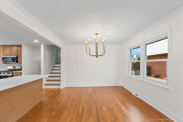 10316 Lamon Avenue, Oak Lawn, IL 60453