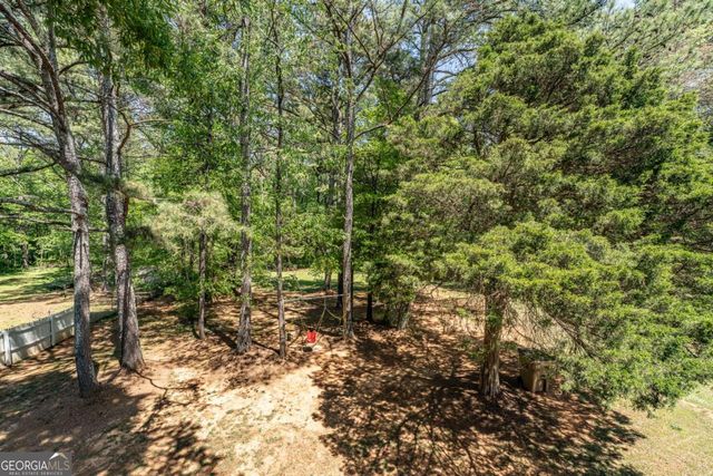 13 Greystone Lane NW, Cartersville, GA 30121