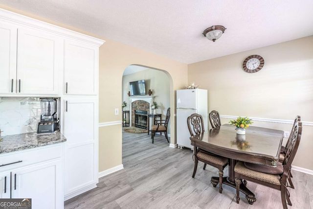 13 Greystone Lane NW, Cartersville, GA 30121