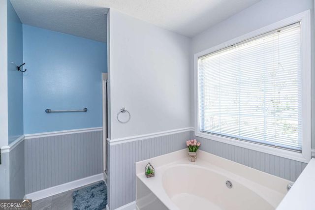 13 Greystone Lane NW, Cartersville, GA 30121