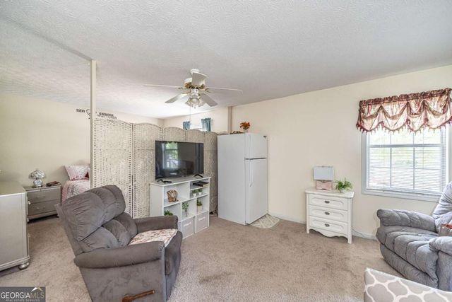 13 Greystone Lane NW, Cartersville, GA 30121