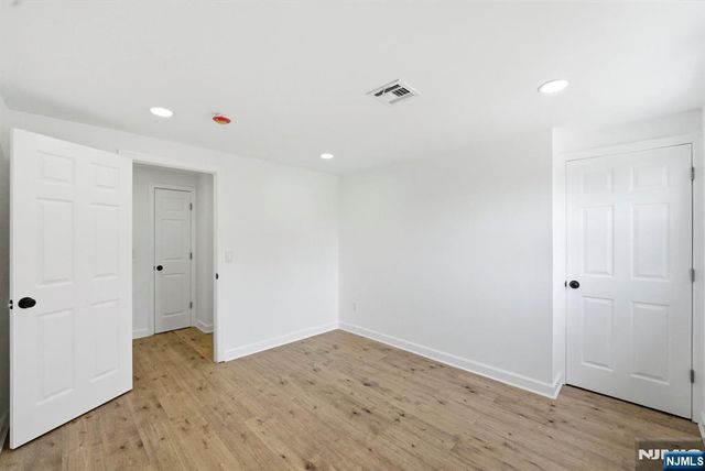 59 Erie Avenue, Midland Park, NJ 07432
