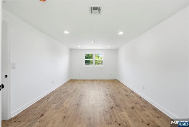 59 Erie Avenue, Midland Park, NJ 07432
