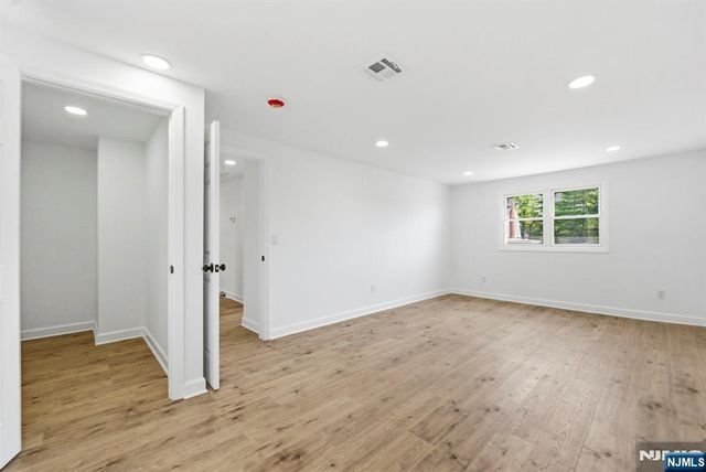59 Erie Avenue, Midland Park, NJ 07432
