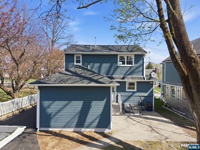 59 Erie Avenue, Midland Park, NJ 07432
