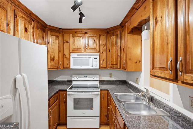 162 Windermere Circle, Macon, GA 31210