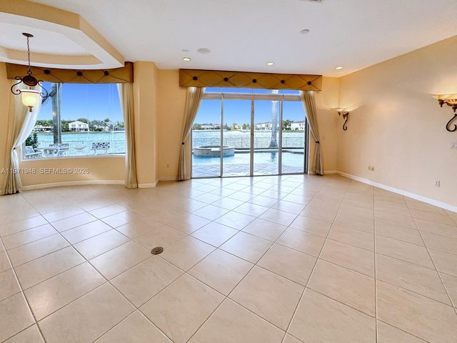 5028 SW 170th Ave ., Miramar, FL 33027