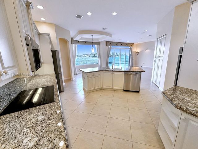 5028 SW 170th Ave ., Miramar, FL 33027