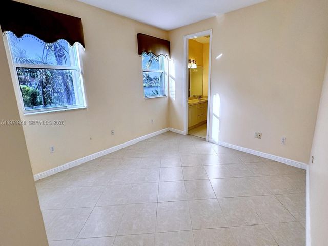 5028 SW 170th Ave ., Miramar, FL 33027