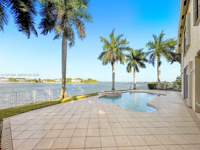 5028 SW 170th Ave ., Miramar, FL 33027
