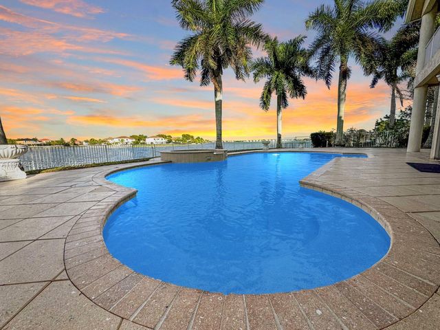 5028 SW 170th Ave ., Miramar, FL 33027