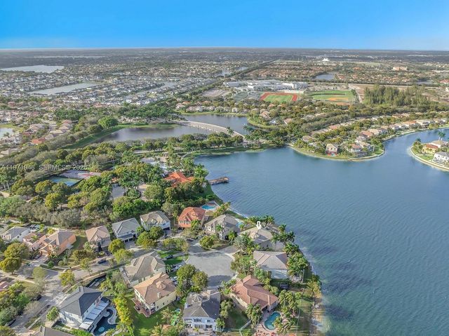 5028 SW 170th Ave ., Miramar, FL 33027