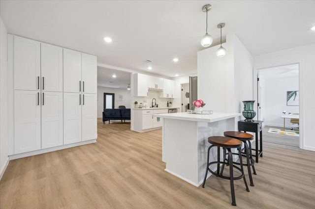 9206 St Lo Road, Houston, TX 77033