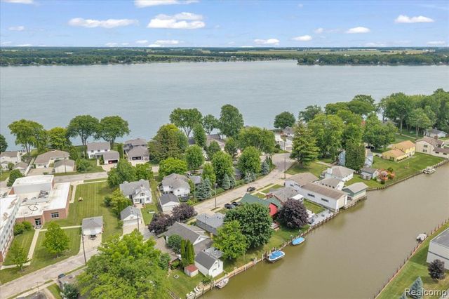 834 S Main Street, Marine City, MI 48039