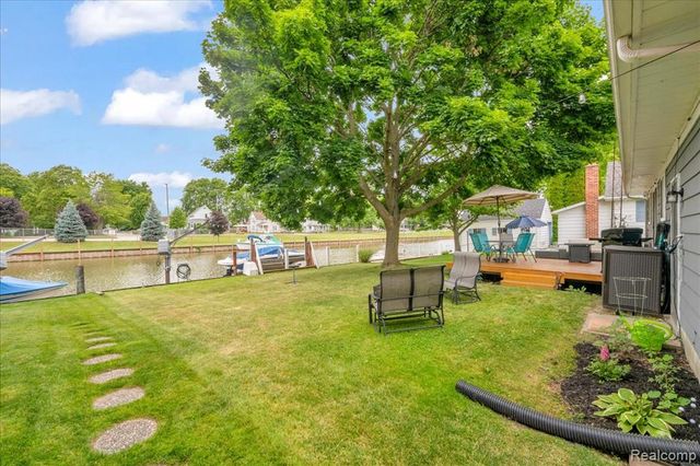 834 S Main Street, Marine City, MI 48039
