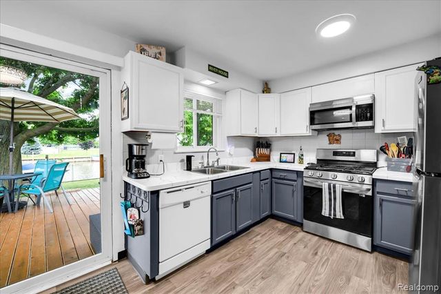 834 S Main Street, Marine City, MI 48039