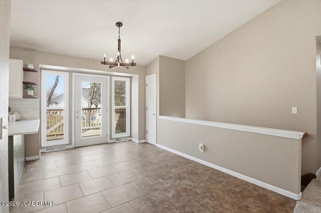 2418 COLONIAL HILLS ROAD, Jefferson City, MO 65109