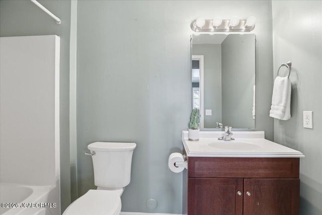 2418 COLONIAL HILLS ROAD, Jefferson City, MO 65109