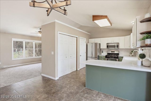 2418 COLONIAL HILLS ROAD, Jefferson City, MO 65109