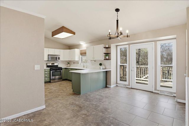 2418 COLONIAL HILLS ROAD, Jefferson City, MO 65109