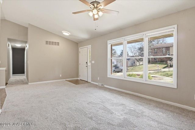 2418 COLONIAL HILLS ROAD, Jefferson City, MO 65109