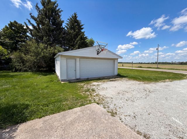 1677 E State Road 234, Fortville, IN 46040