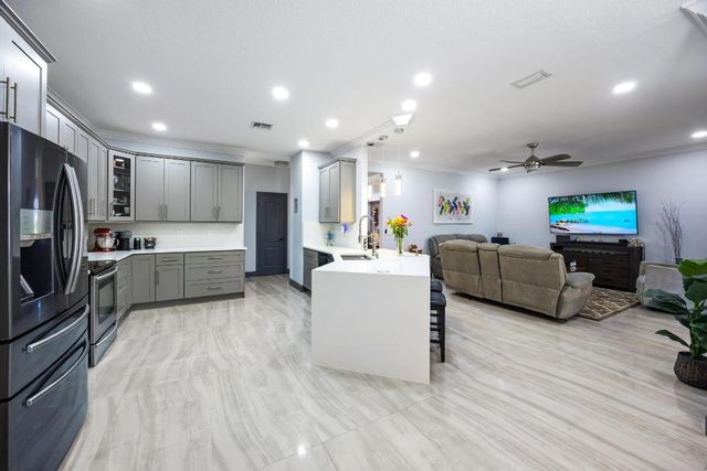 3337 SW Crestview Road, Port St. Lucie, Port St Lucie, FL 34952