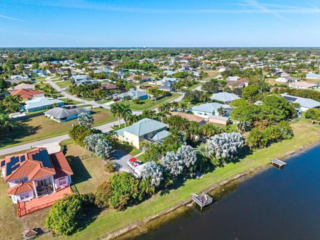 3337 SW Crestview Road, Port St. Lucie, Port St Lucie, FL 34952