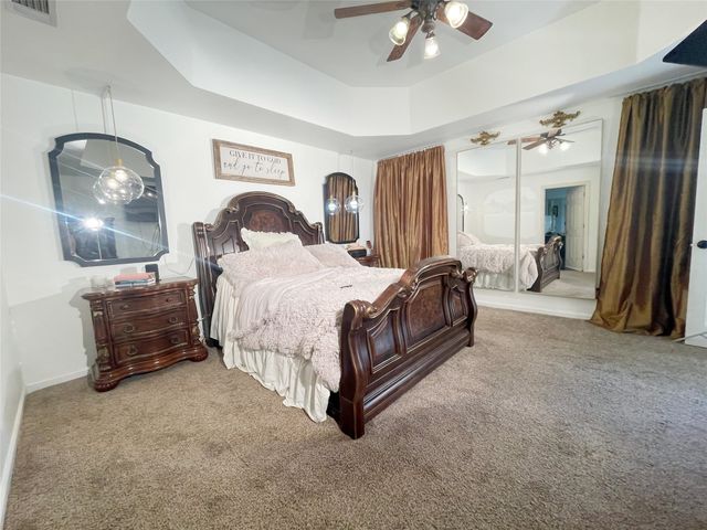 286 W Ridge Street, Decatur, TX 76234