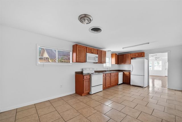 521 Alford Street, Baytown, TX 77520