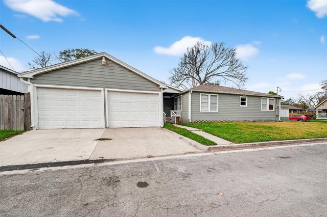 521 Alford Street, Baytown, TX 77520
