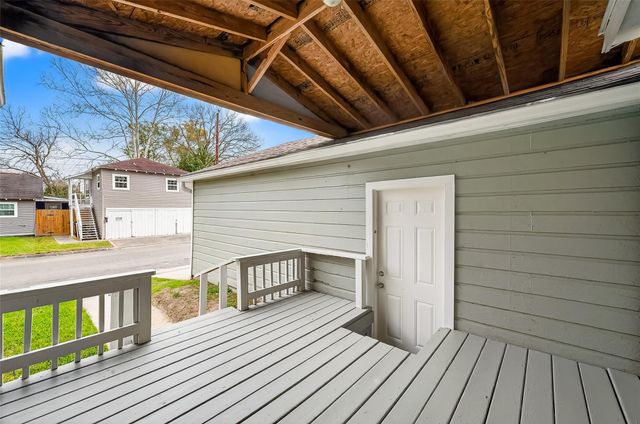 521 Alford Street, Baytown, TX 77520