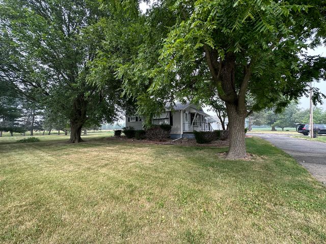 12454 Cracker Road, Farmer City, IL 61842