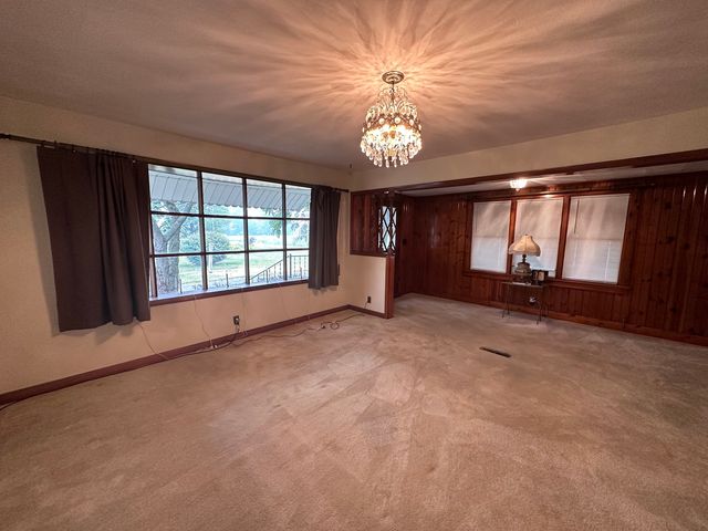 12454 Cracker Road, Farmer City, IL 61842