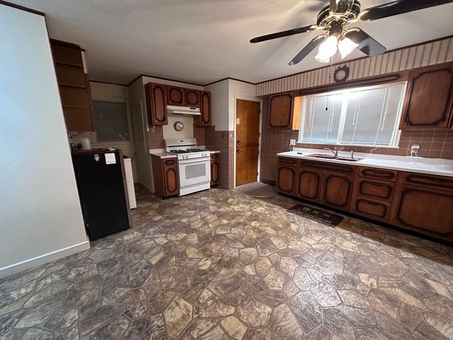 12454 Cracker Road, Farmer City, IL 61842