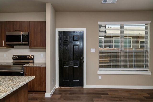 640-642-644-646 Fallow Drive, Venus, TX 76084